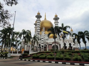 La plus belle mosque de Malaisie parait il, en route vers Ipoh